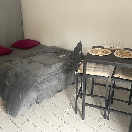 Petit Studio Aux Portes Du Beaujolais Saint-Germain-Nuelles 외부 사진